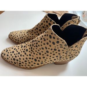 Dolce Vita Cheetah Print Booties